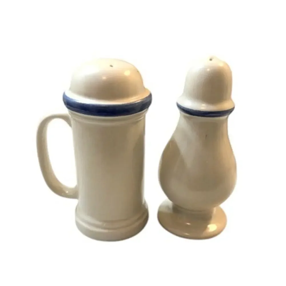 Pfaltzgraff Yorktowne Stoneware Salt & Spice Shakers – Large Farmhouse Style Set